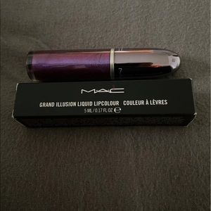 MAC Grand Illusion Liquid lipcolour NIB - Discontinued